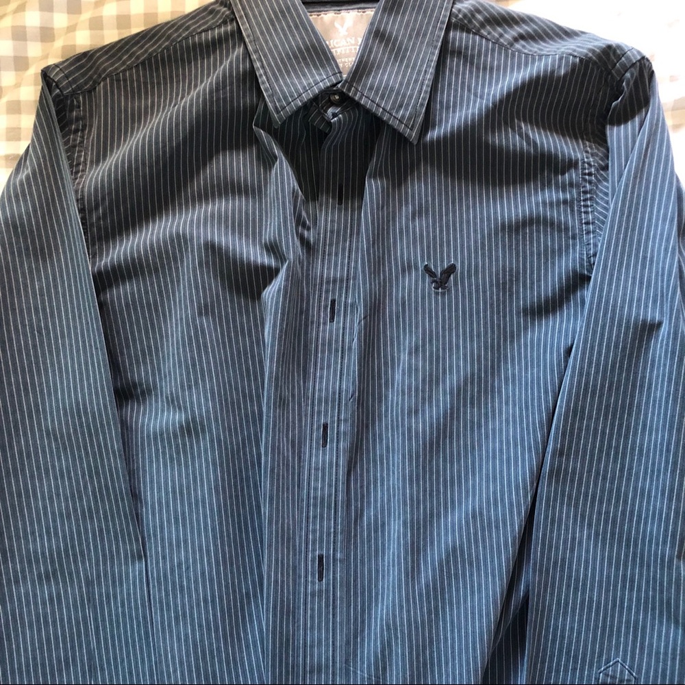 American Eagle Casual Button Up Shirt